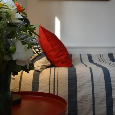 Art & Cozy New Apartmant Near And Historic Center Of Kastel Stari Apartment *