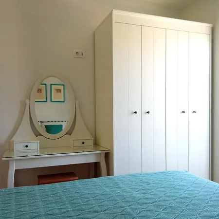 Art & Cozy New Apartmant Near And Historic Center Of Kastel Stari Apartment