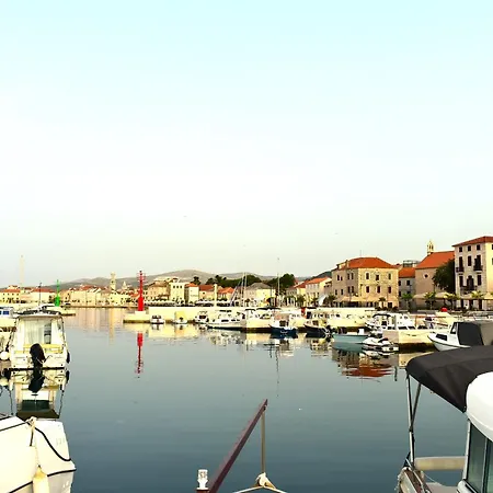 Art & Cozy New Apartmant Near And Historic Center Of Kastel Stari Kaštela